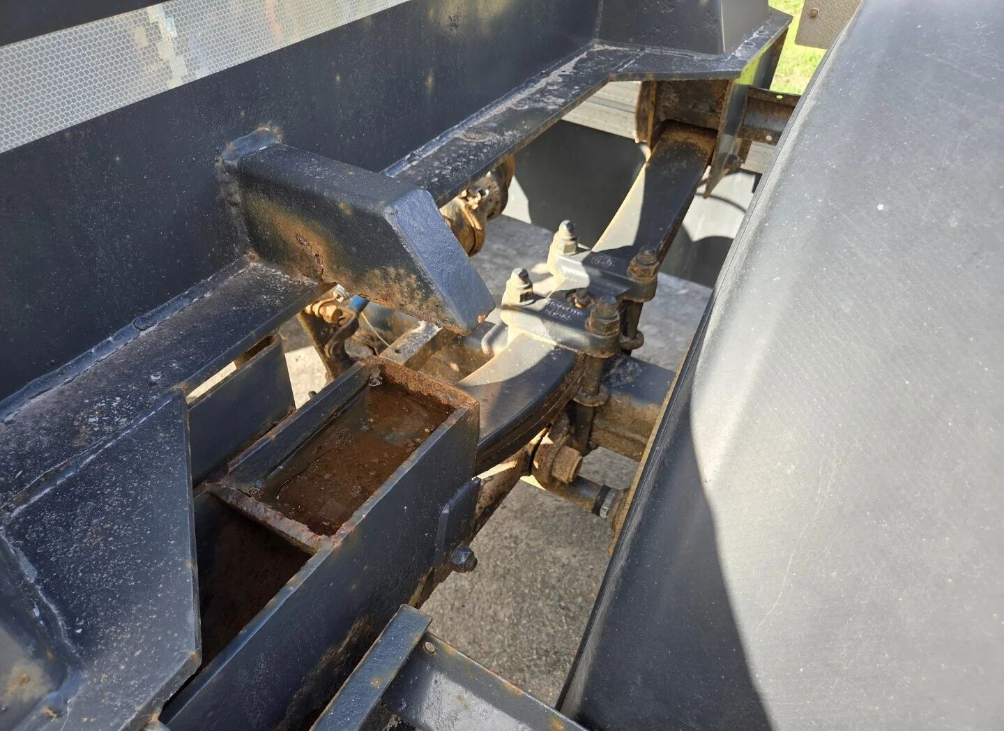 Image 6/28