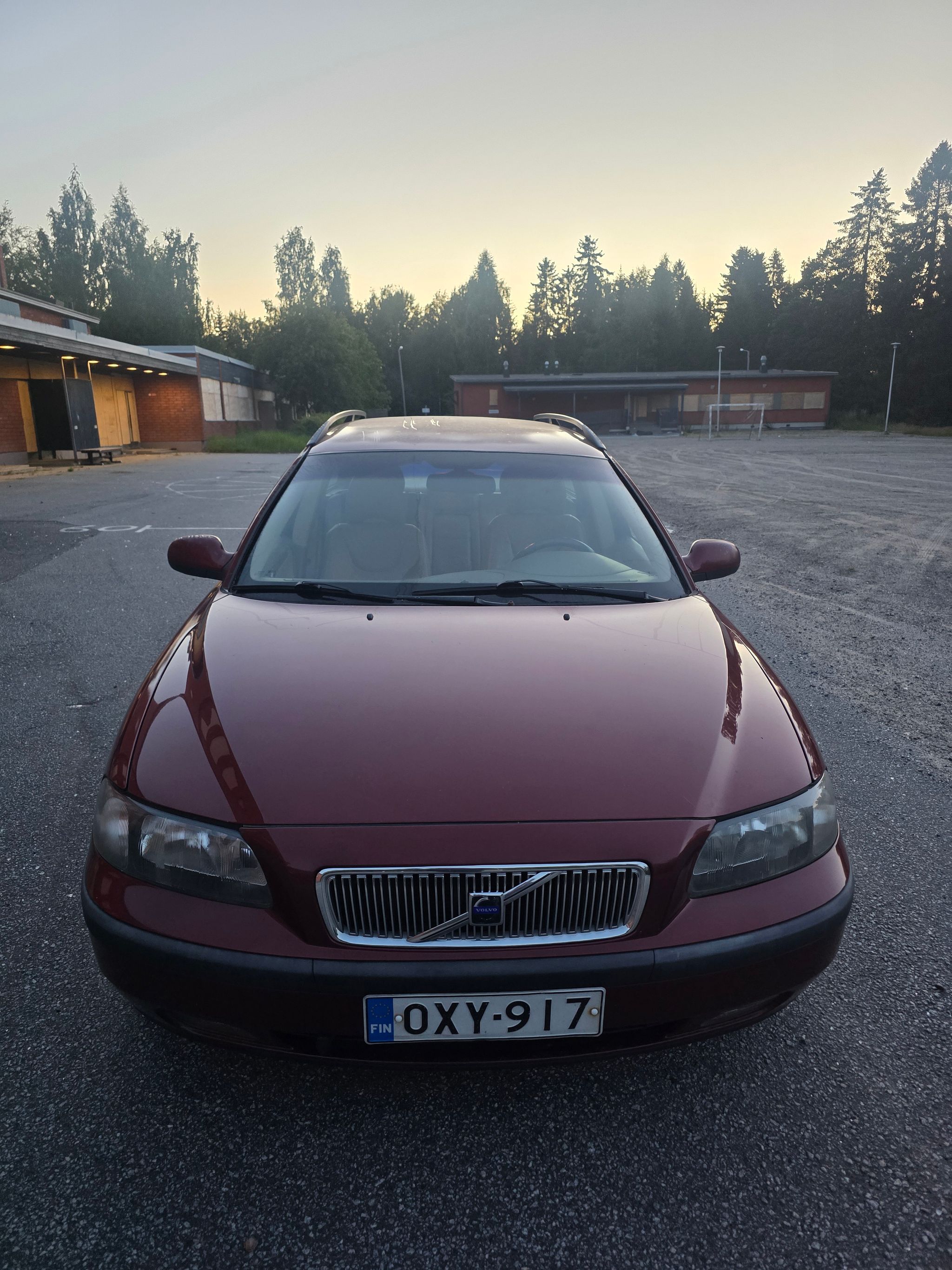 Image 3/36