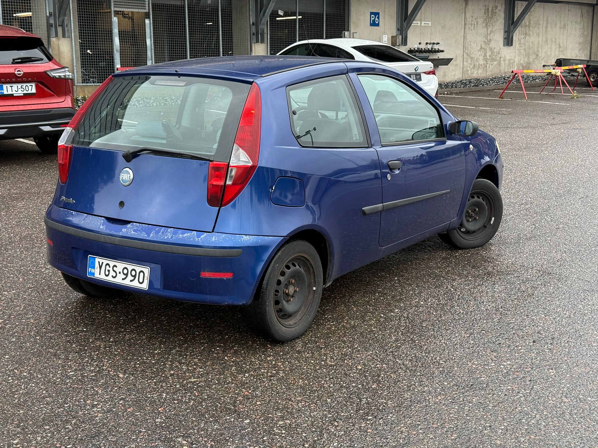 Image 3/33