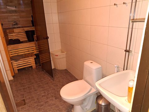 Image 11/27