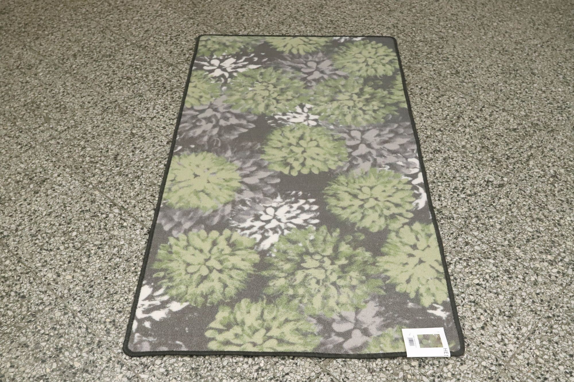Image 3/8