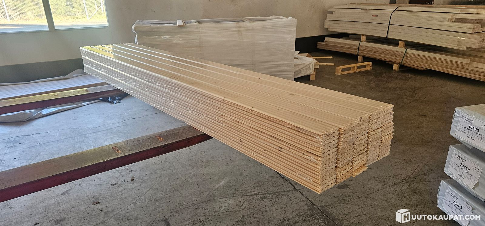 17,5m2 Sormipaneelia AB laatu 13x95x2400mm