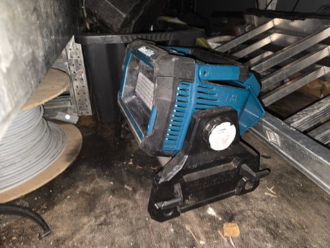 Image 11/21