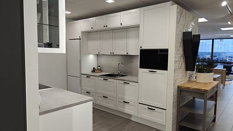 Image 3/10