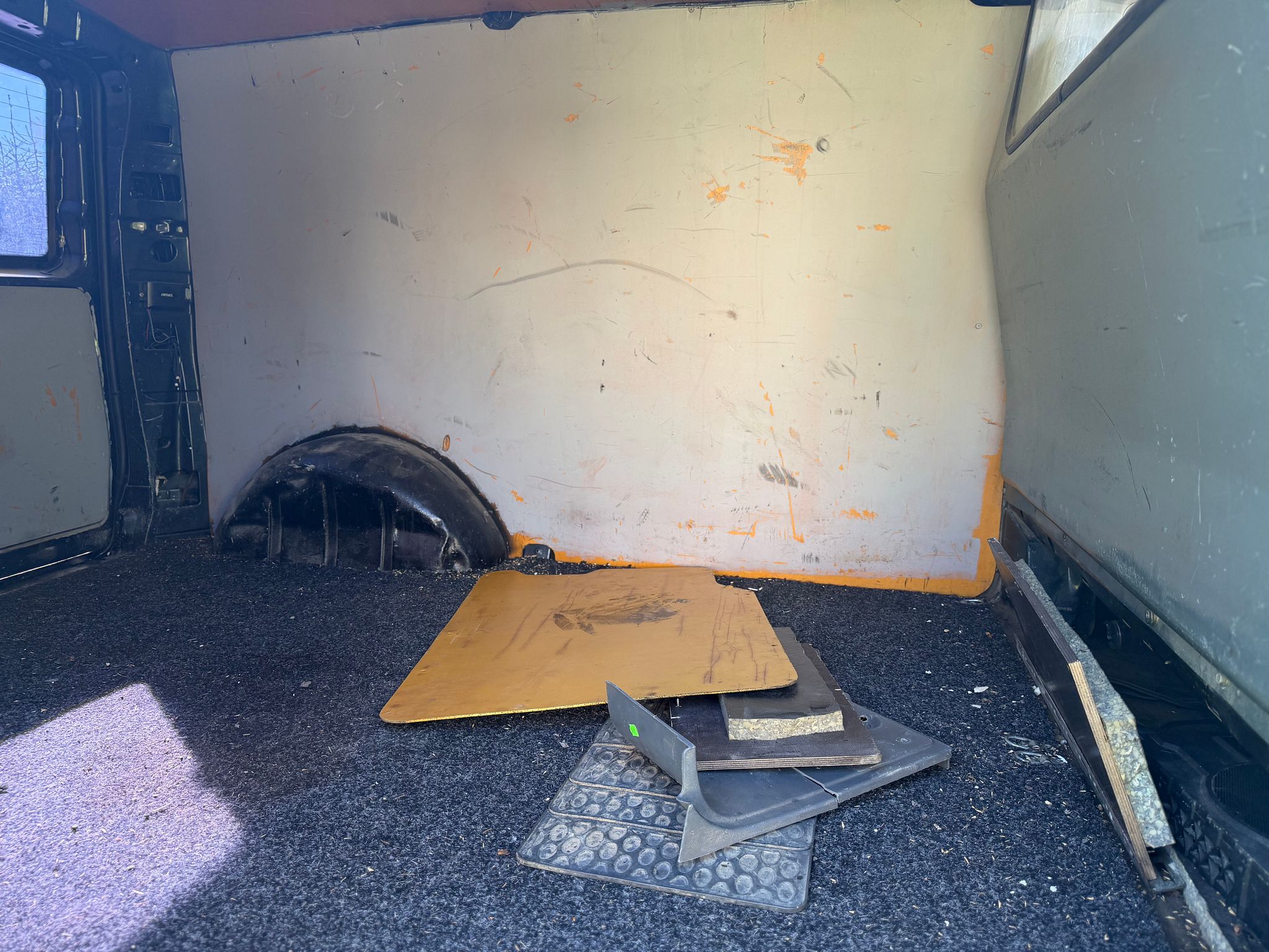 Image 15/17