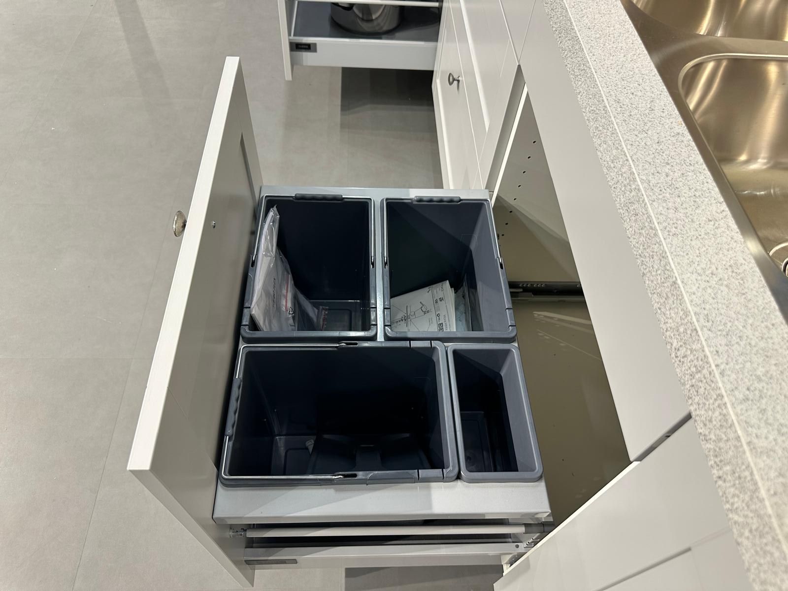 Image 35/69