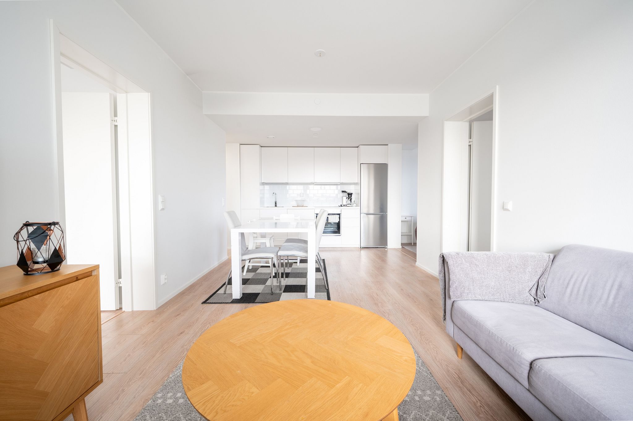 Image 8/19