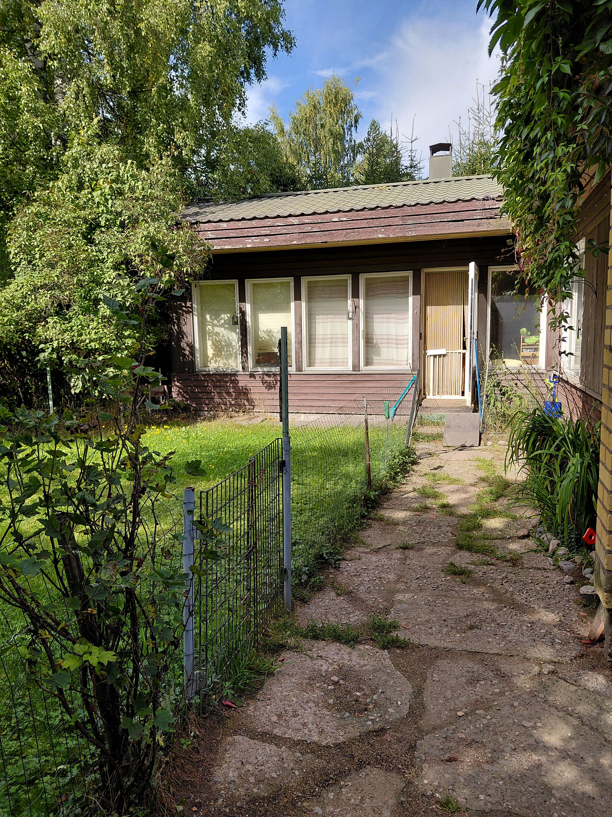 Image 1/33