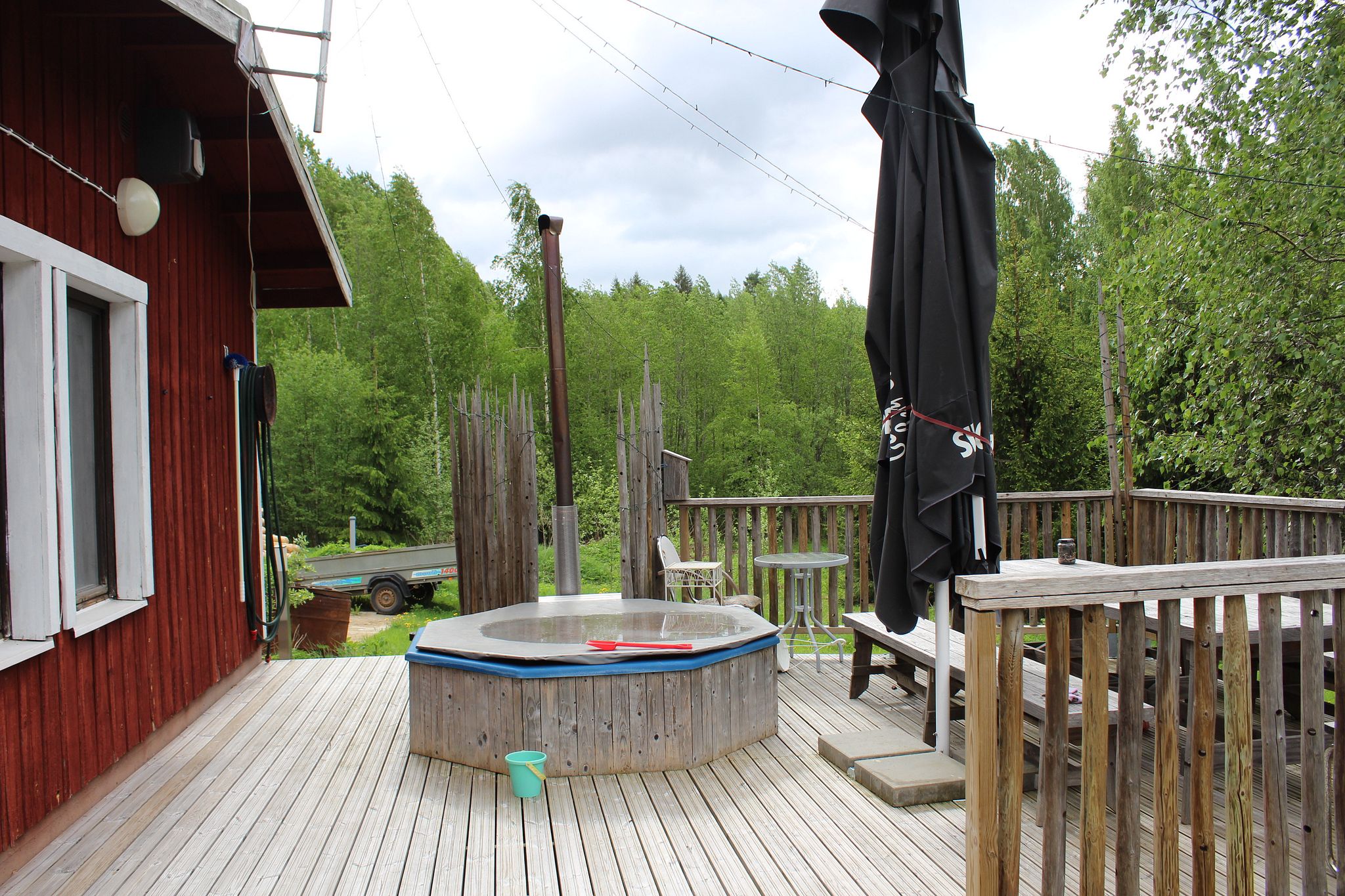 Image 4/66