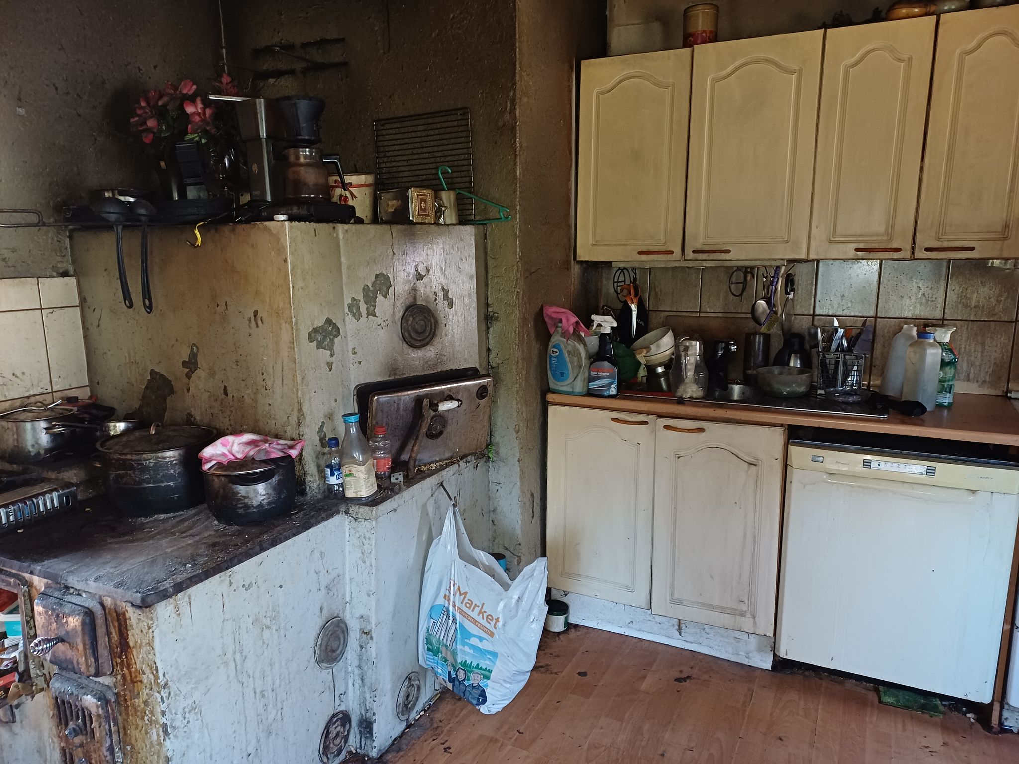 Image 14/14