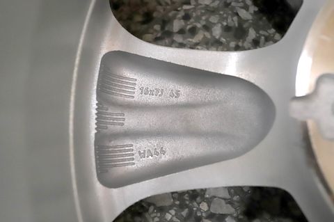 Image 36/48