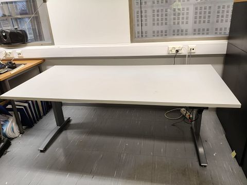 Image 6/6
