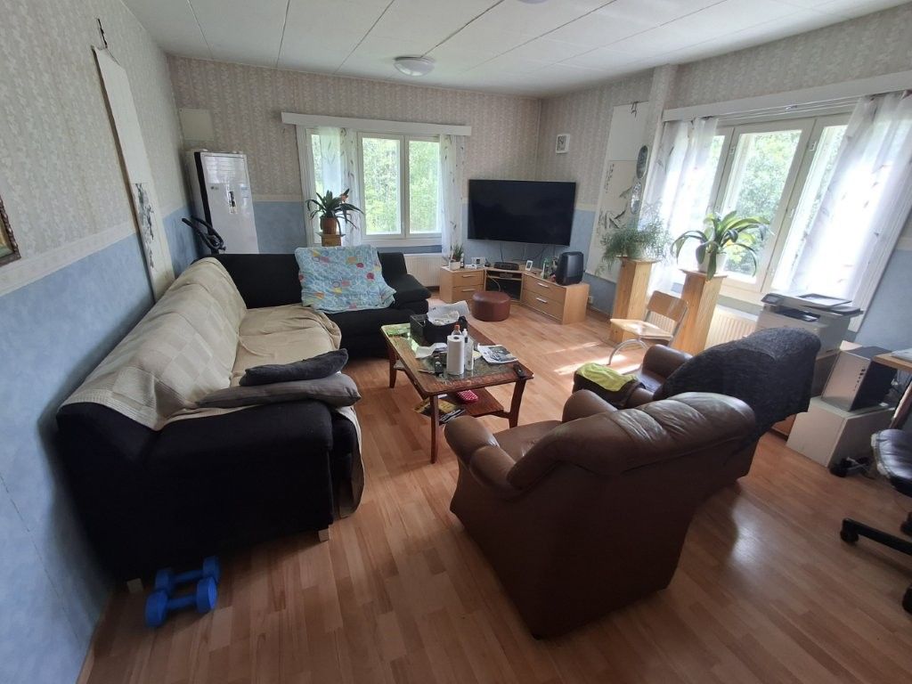 Image 16/85