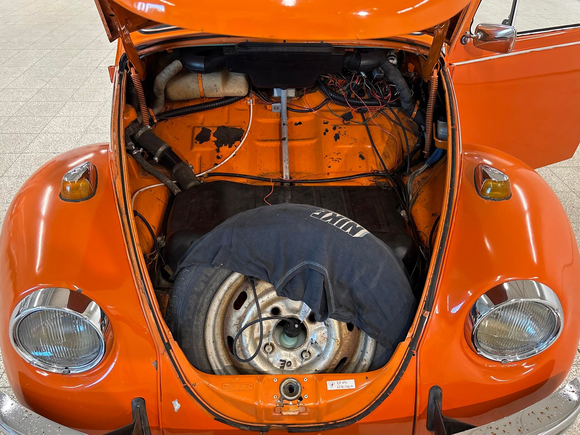 Image 12/52