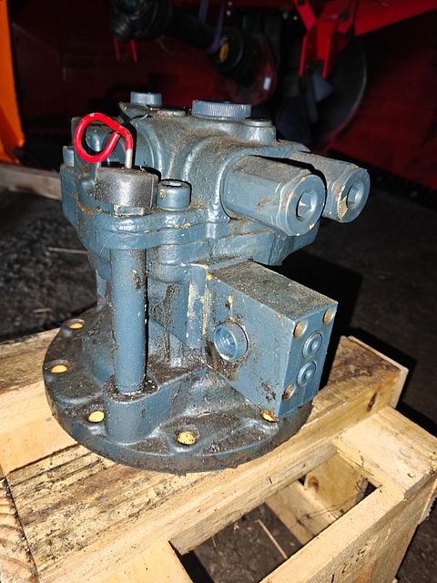 Image 1/4