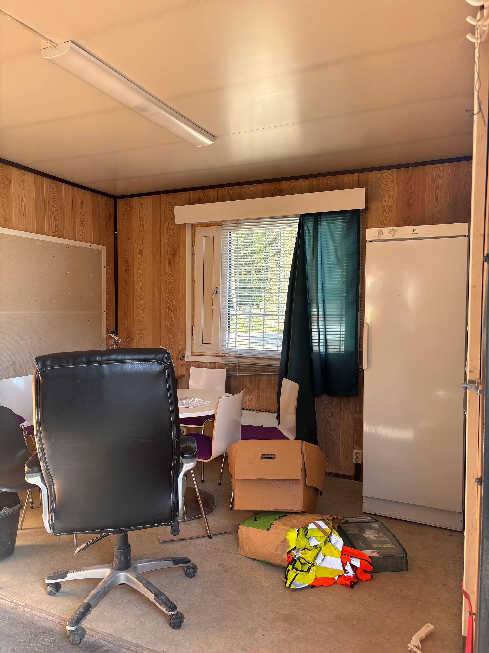 Image 6/8
