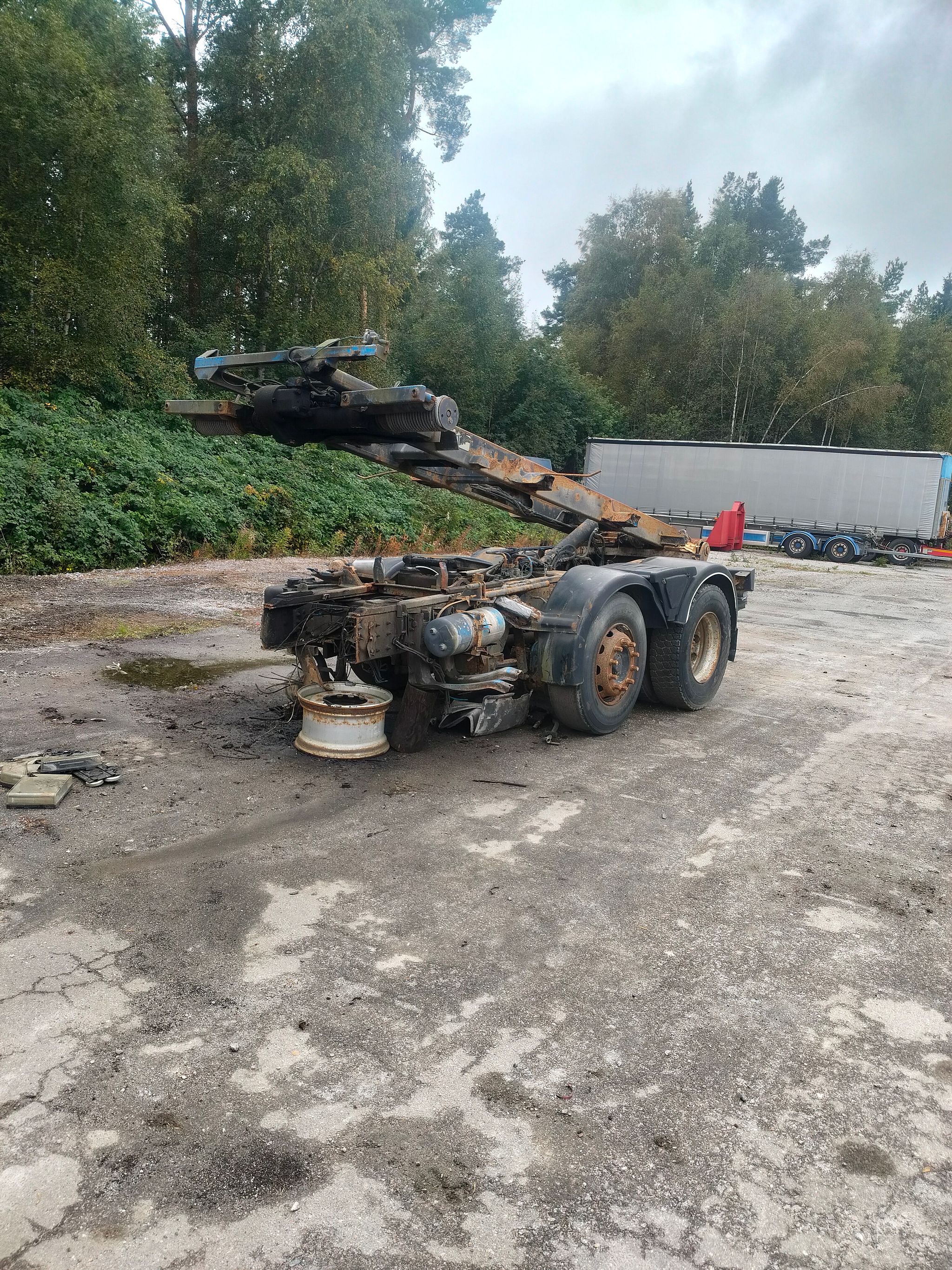 Image 1/4