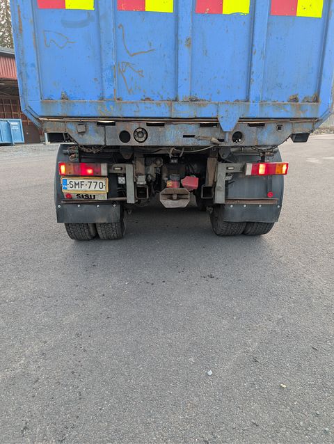 Image 4/12