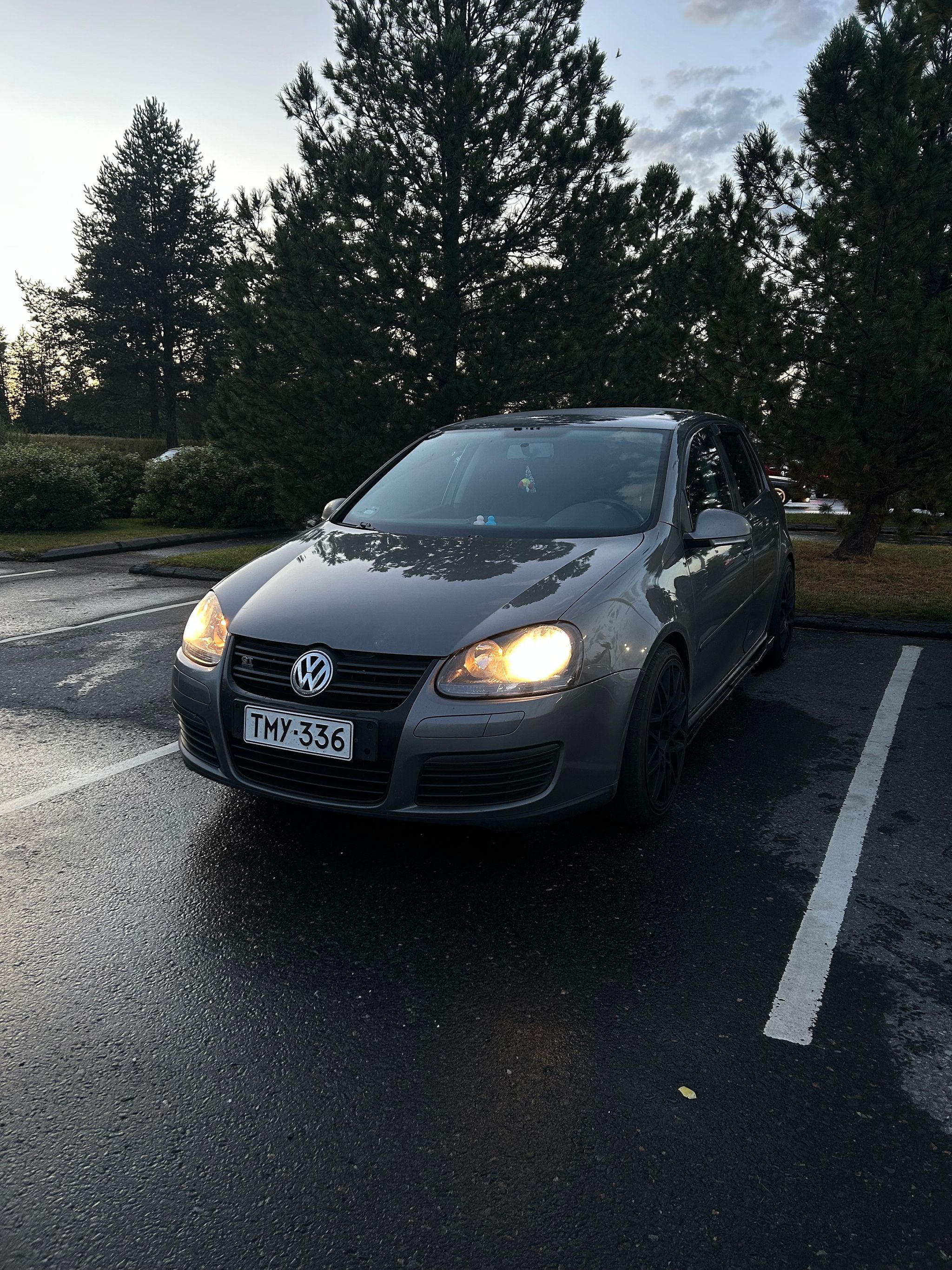 Image 1/17