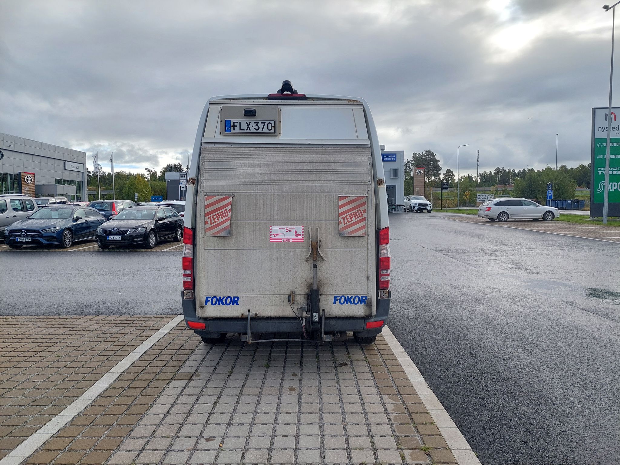 Image 3/24