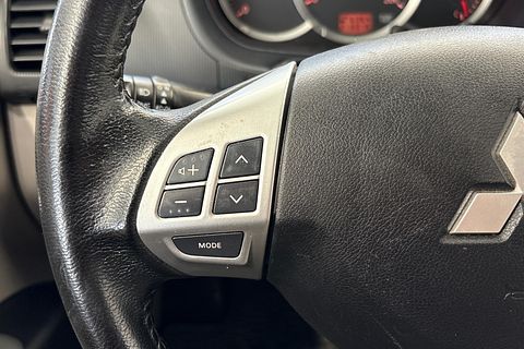 Image 11/26