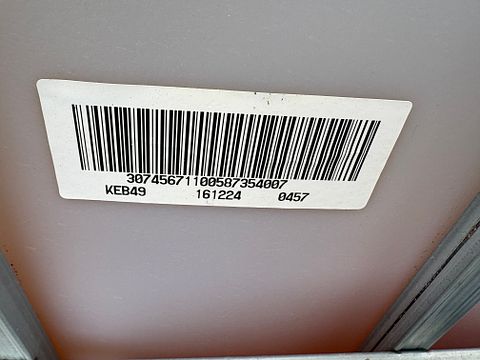 Image 5/9
