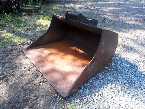 Image 1/2