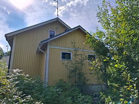 Image 2/142