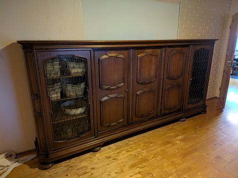 Image 8/8