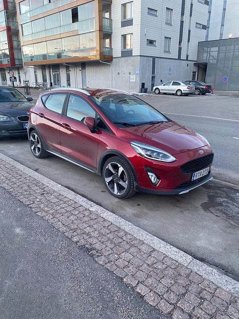 Image 1/12