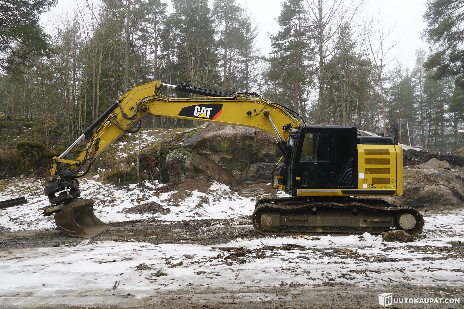 Caterpillar 320E L RR Kaivinkone 2015 Helsinki Huutokaupat