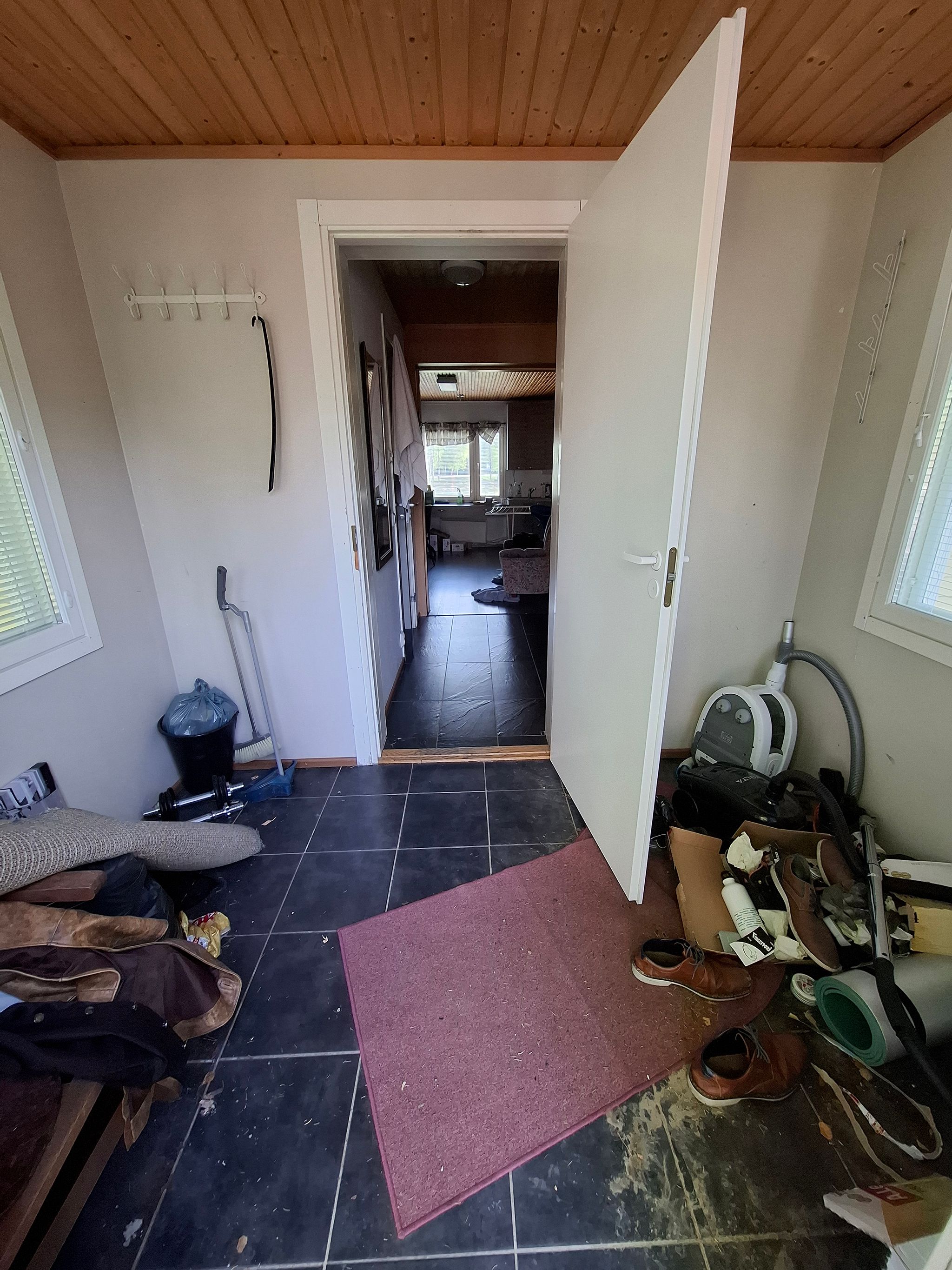 Image 11/14