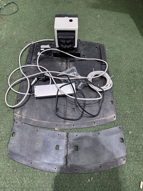 Image 2/9
