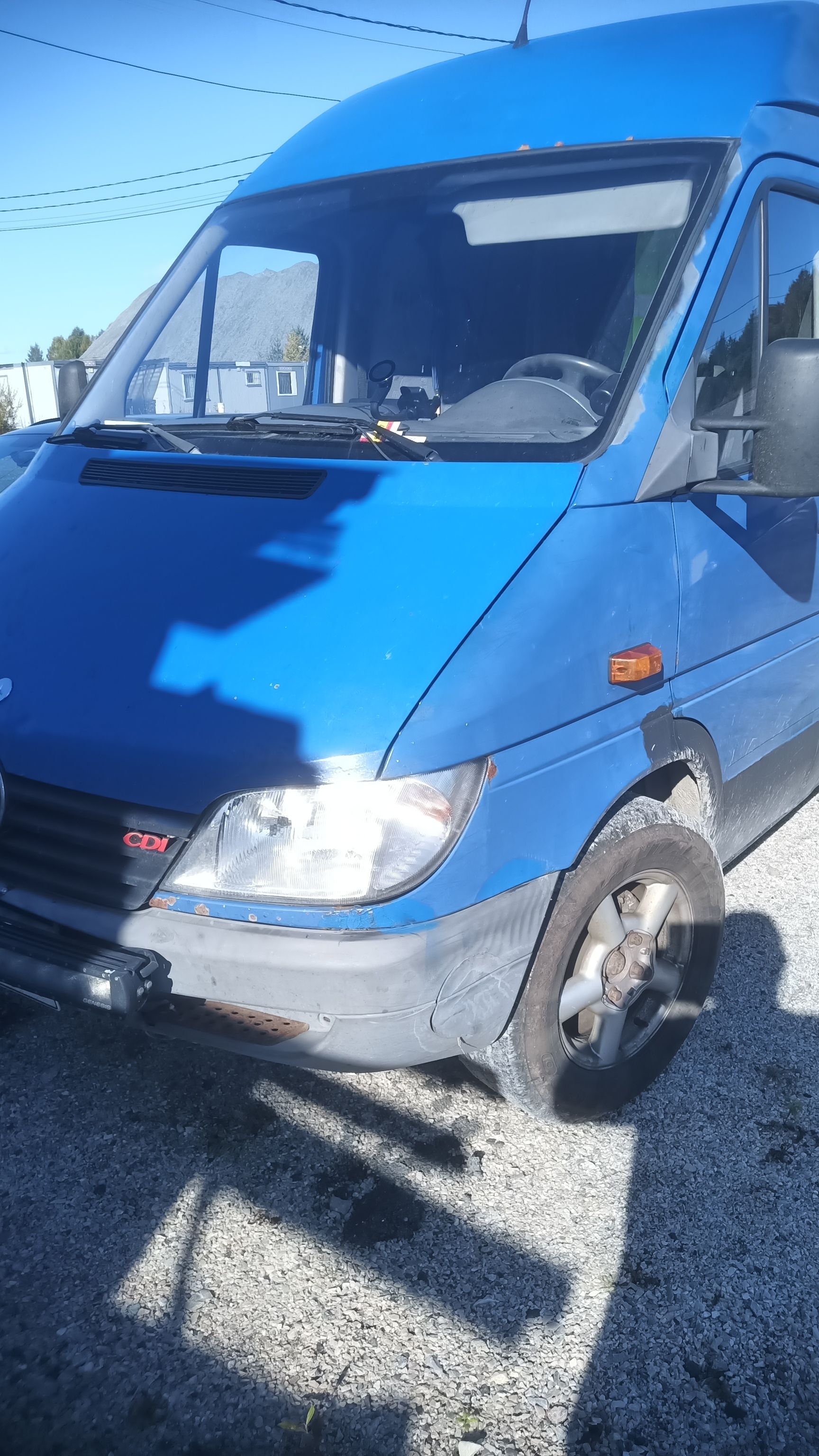 Image 3/11