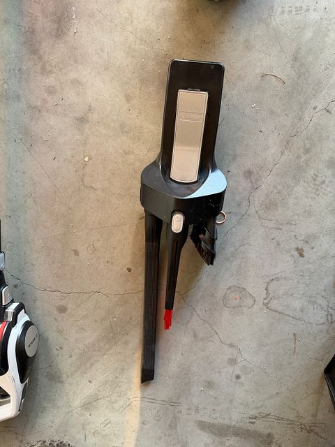 Image 8/8