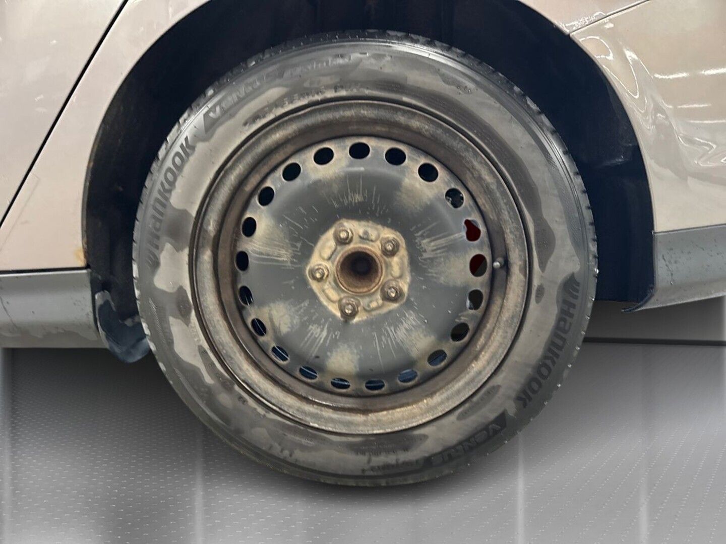 Image 10/27