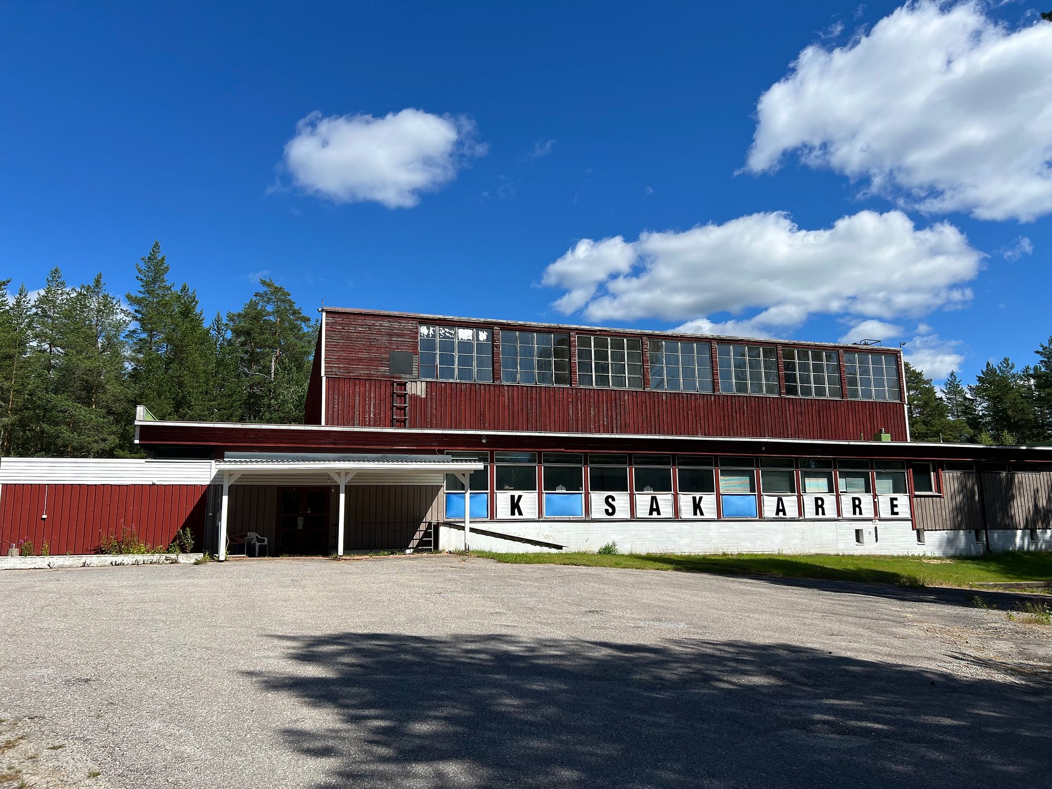 Image 2/17
