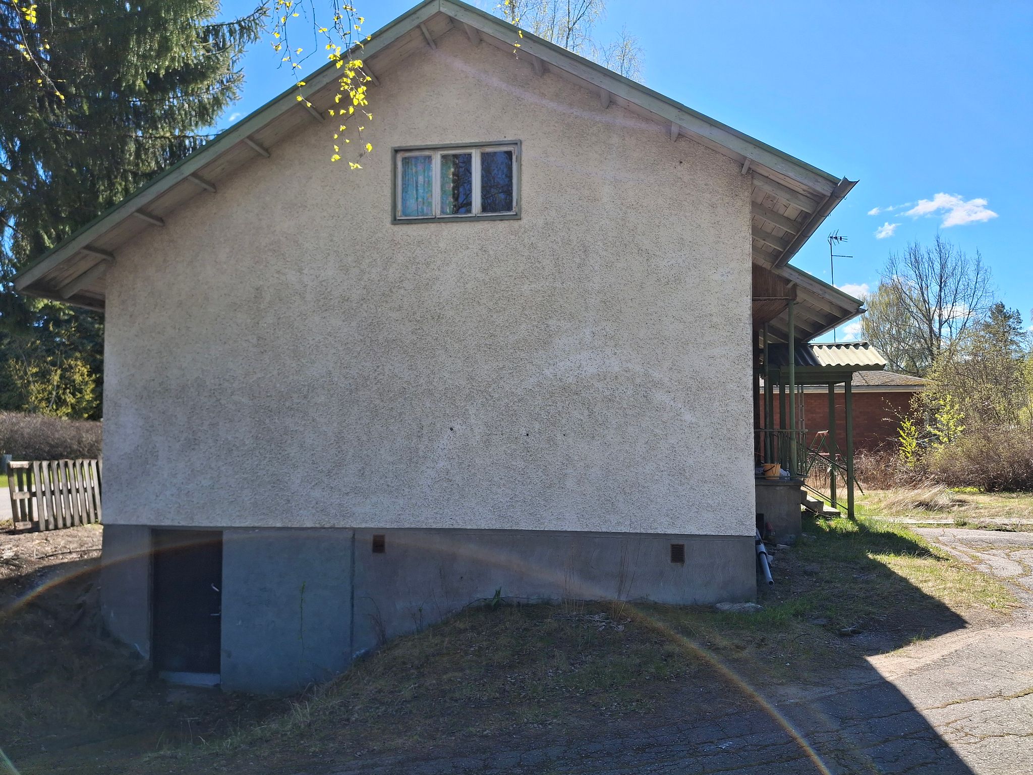 Image 23/27
