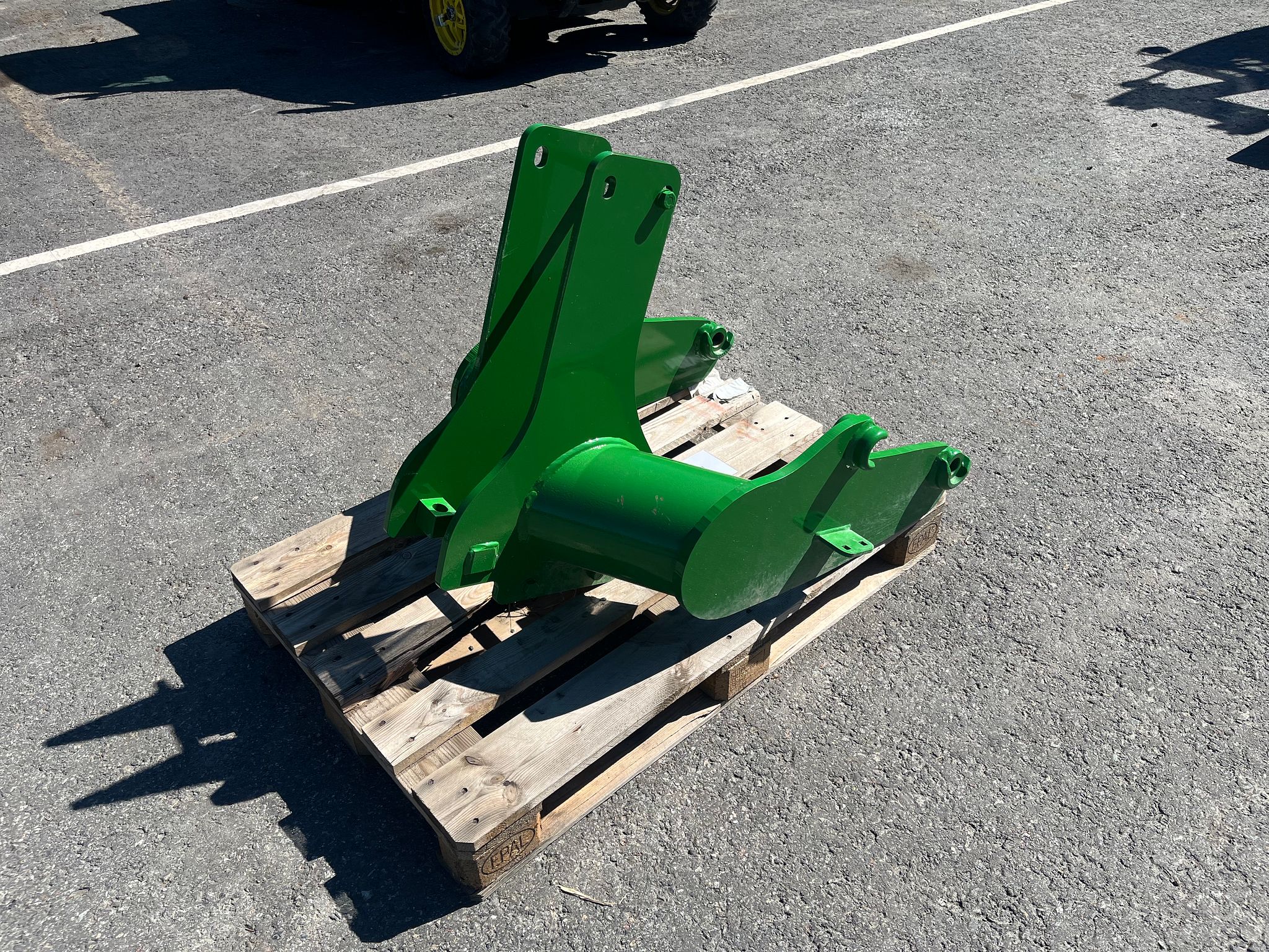 Image 3/4