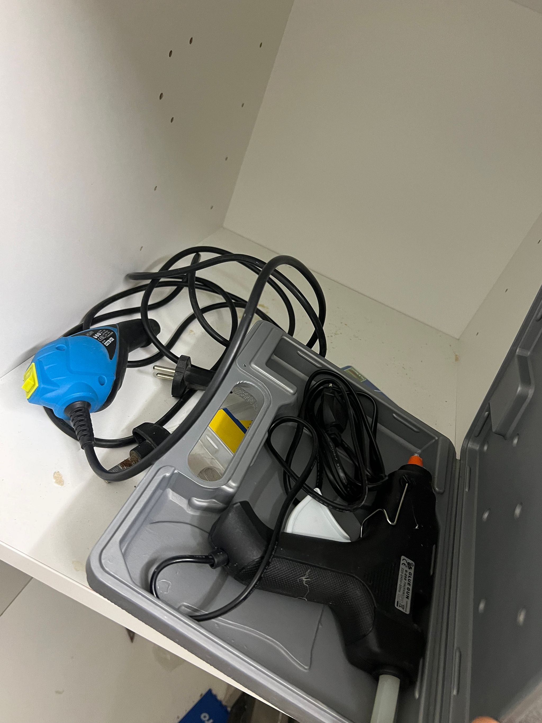 Image 8/10