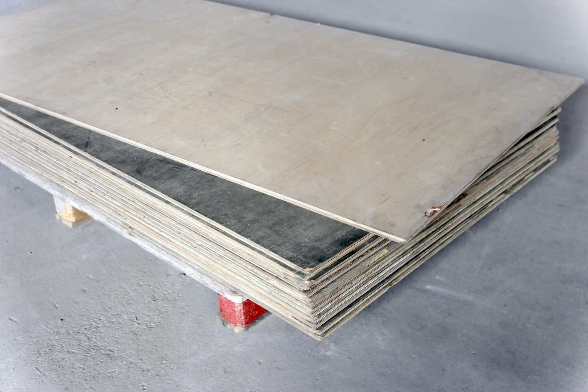 Image 29/40