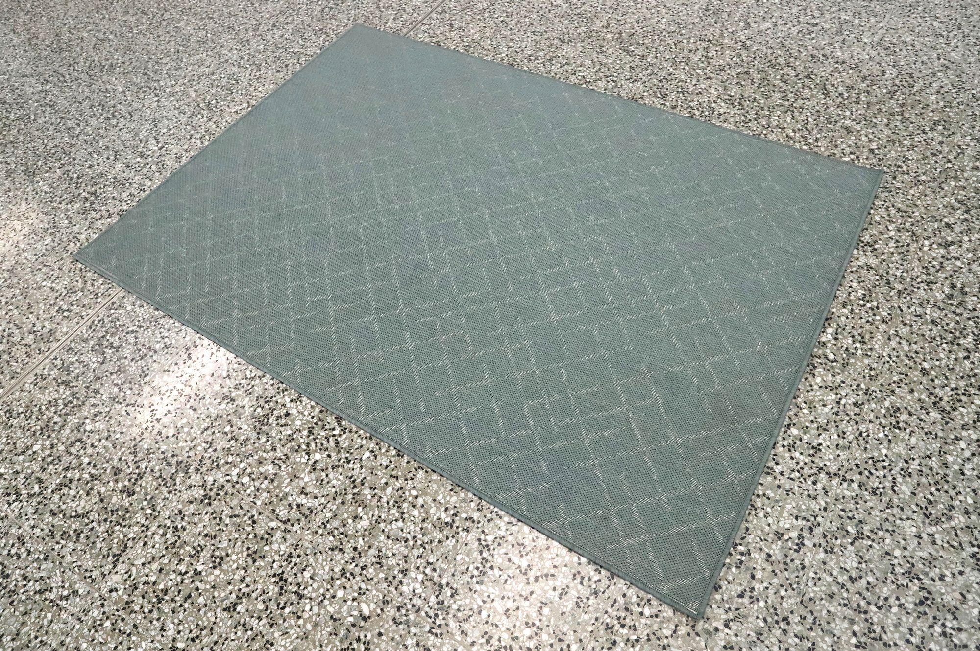 Image 2/6