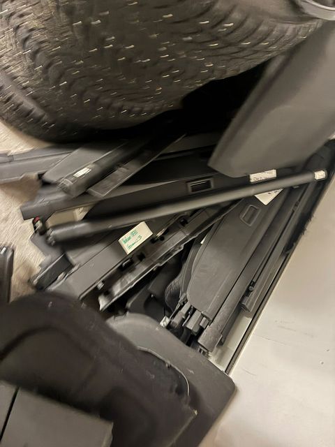 Image 3/5