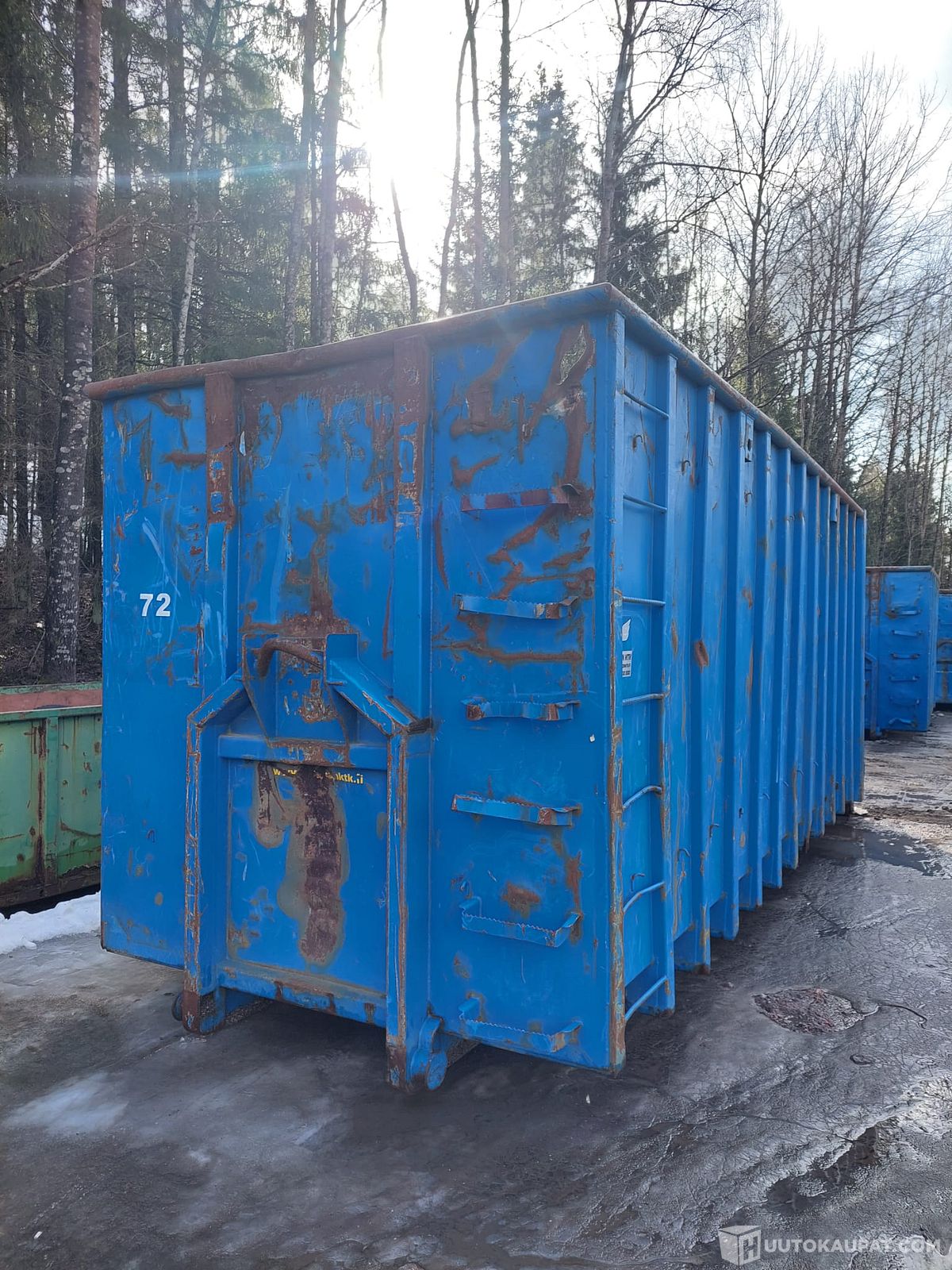 suuri-vaihtolava-nr-72-koukkukiinnikkeell-espoo-huutokaupat