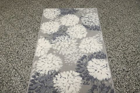 Image 2/8