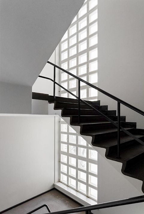 Image 25/40