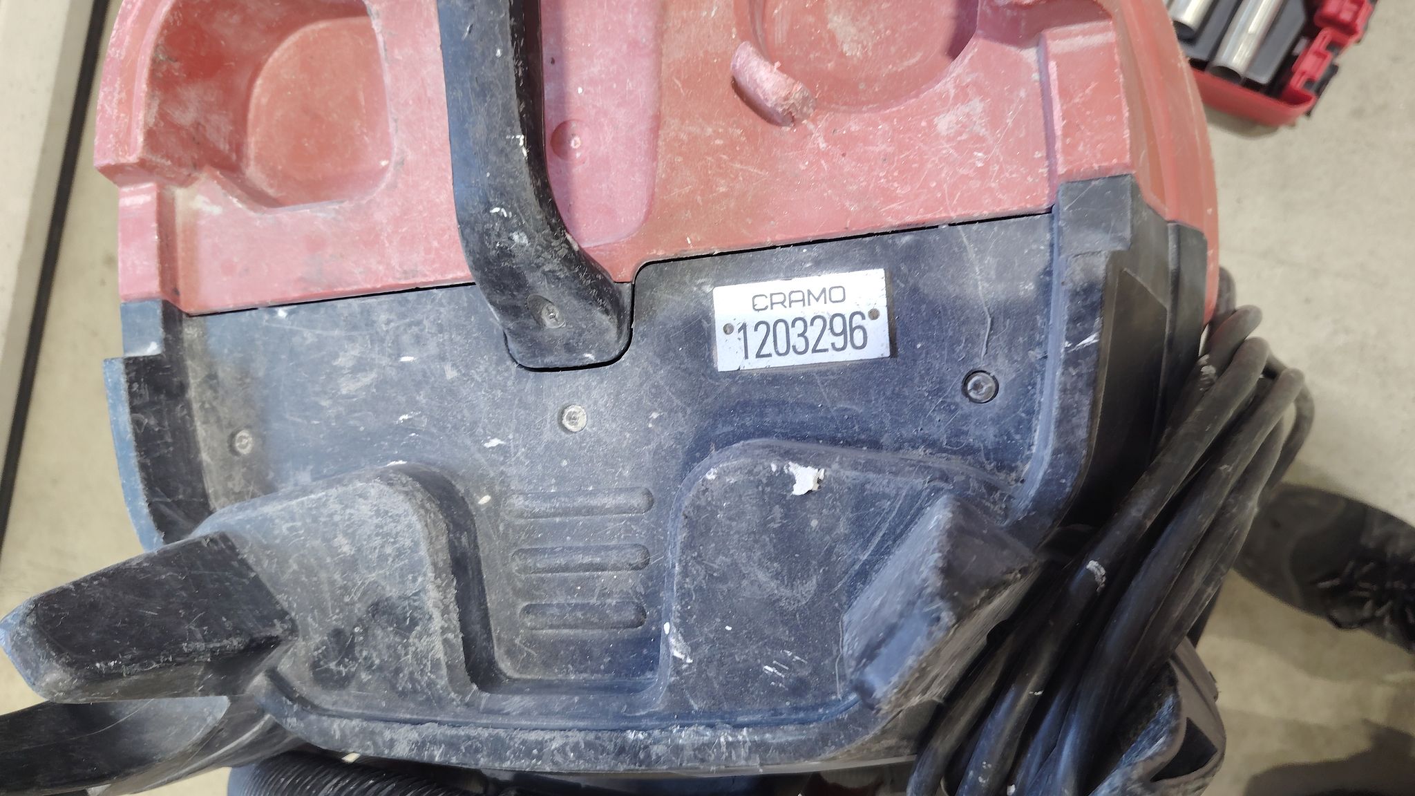Image 7/8
