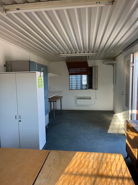 Image 8/8