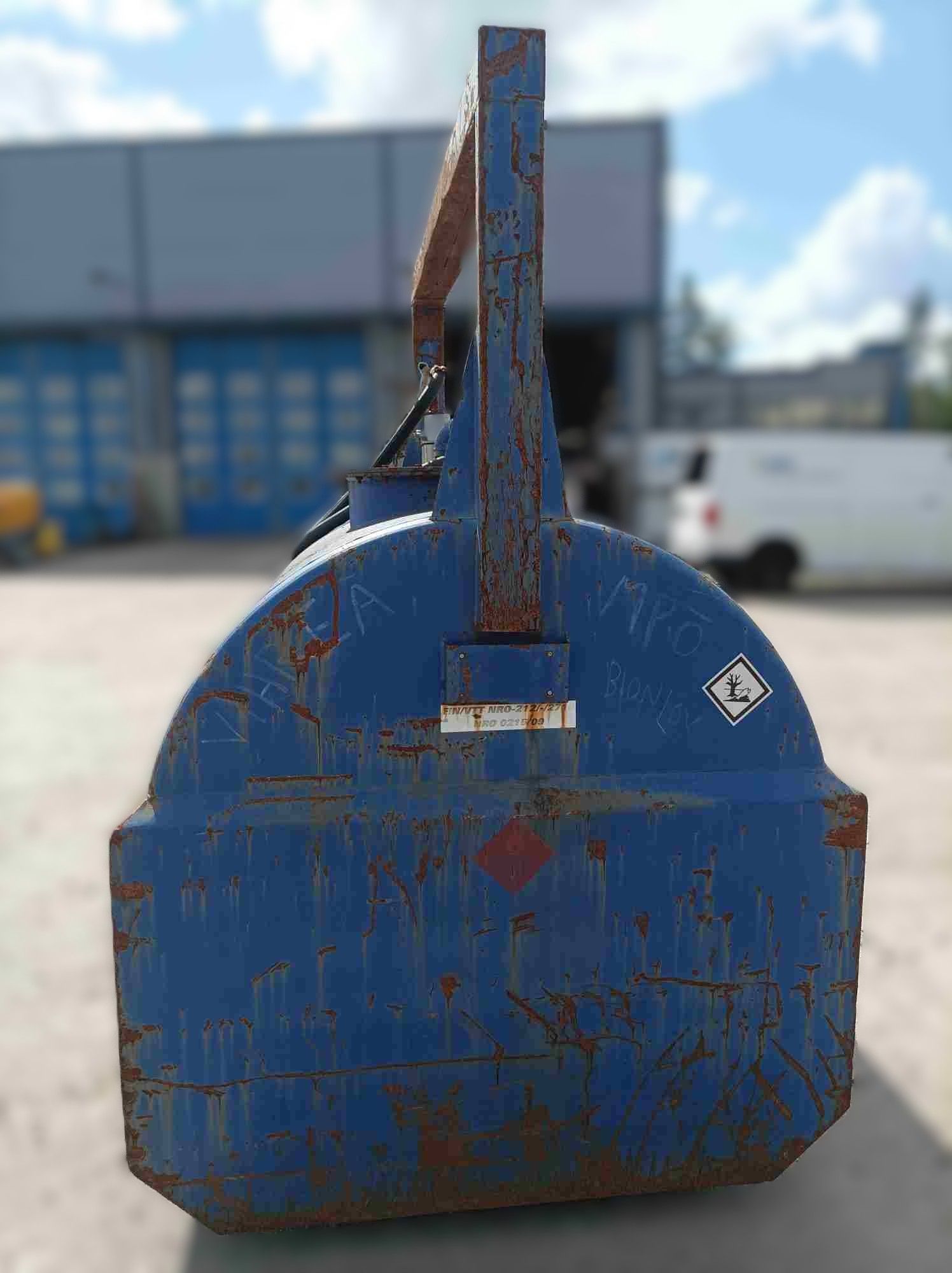 Image 4/5