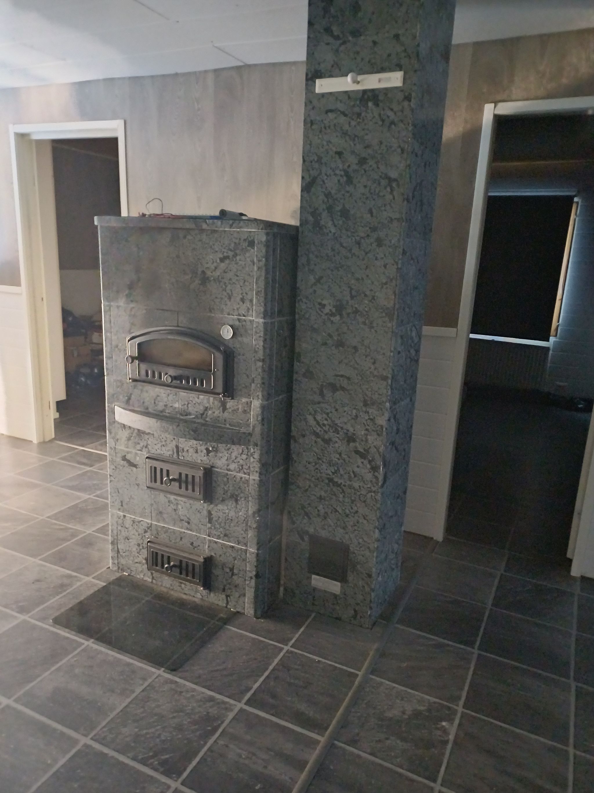 Image 8/22